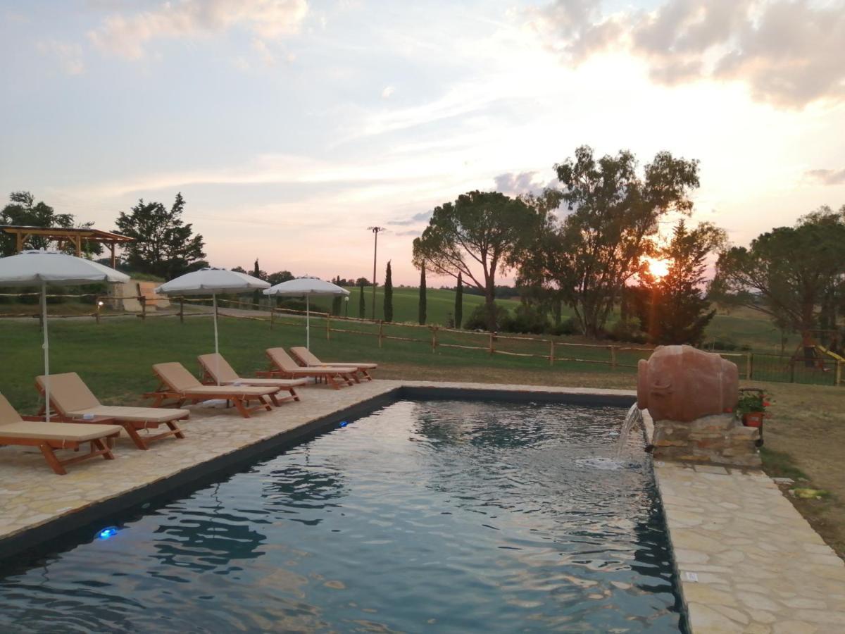 Wine Resort Colsereno มอนตาลชิโน ภายนอก รูปภาพ