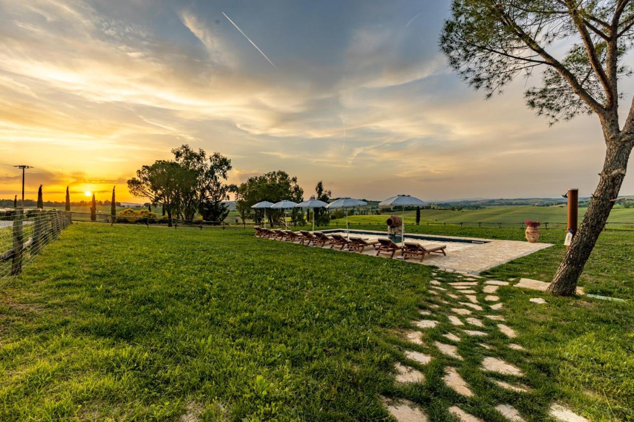 Wine Resort Colsereno มอนตาลชิโน ภายนอก รูปภาพ