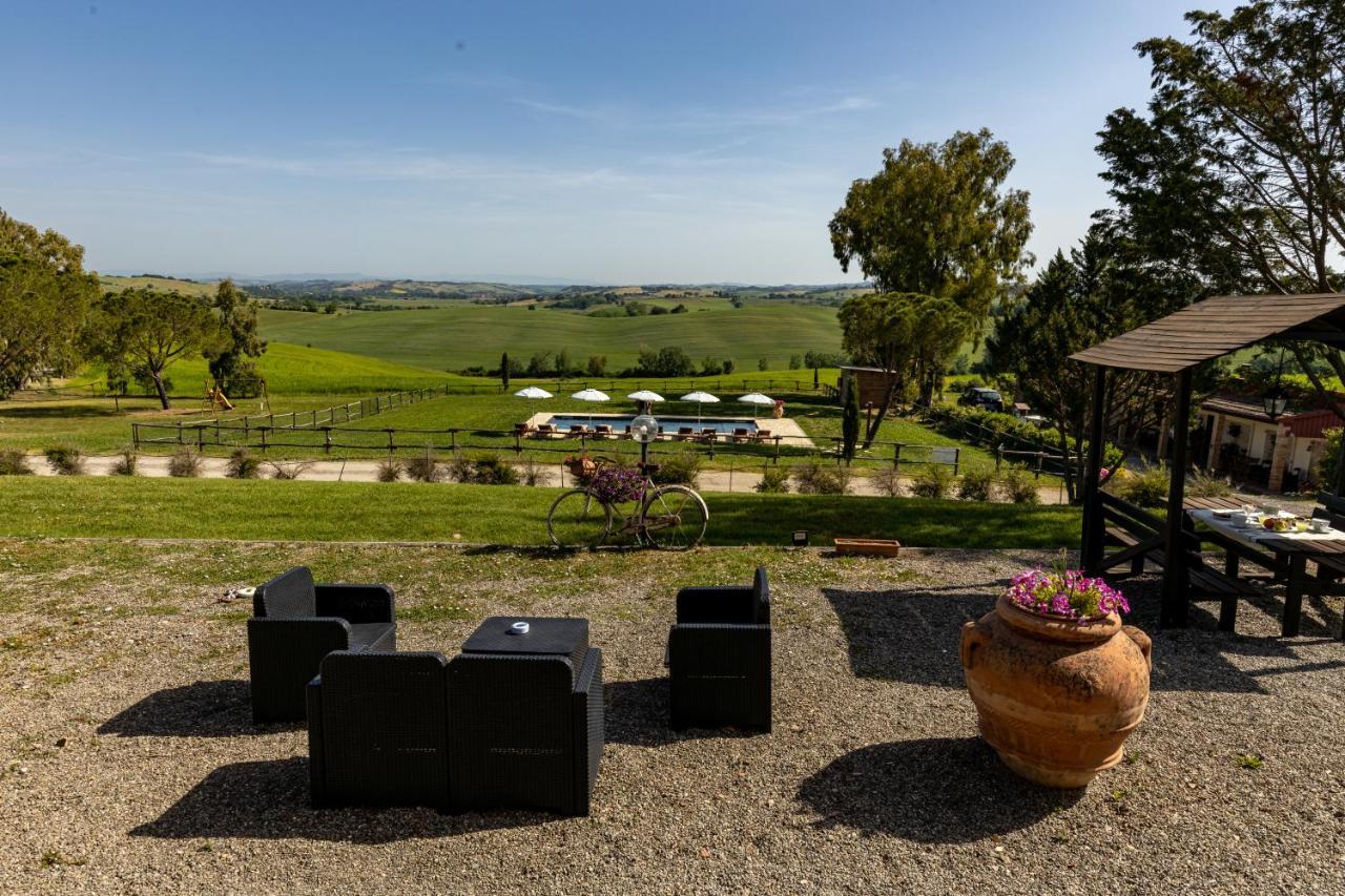 Wine Resort Colsereno มอนตาลชิโน ภายนอก รูปภาพ
